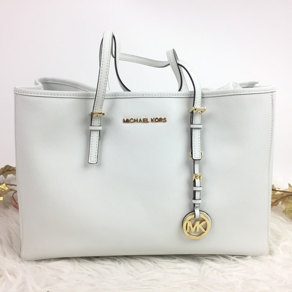 Michael Kors Handbags - Michael Kors Leather Voyager Medium Tote Bag